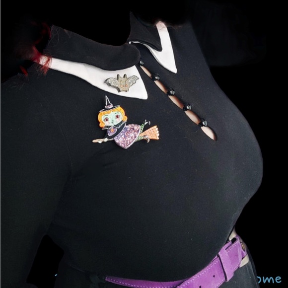 Johanna Parker an Lipstick and Chrome Brooch set - Picture 4 of 7